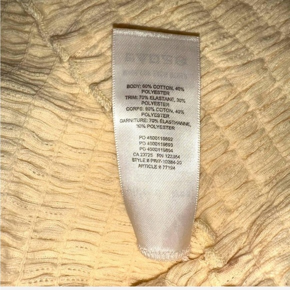 Aritzia Wilfred Free Short Sleeve Smocked Yellow Crop Top - Picture 3 of 3